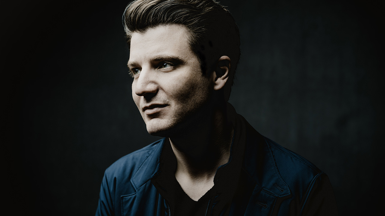 Alessio Bax PianistPhoto: Marco Borggreve